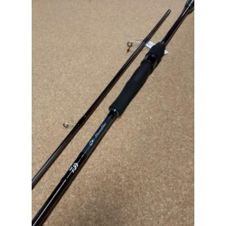 Canna Daiwa Emeraldas EM86M B HVF 